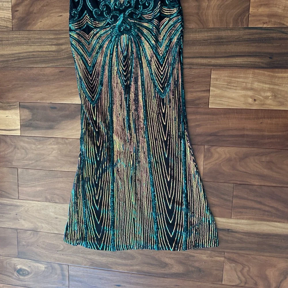 Elegant Multicolor Patterned Dress - Picture 3 of 8